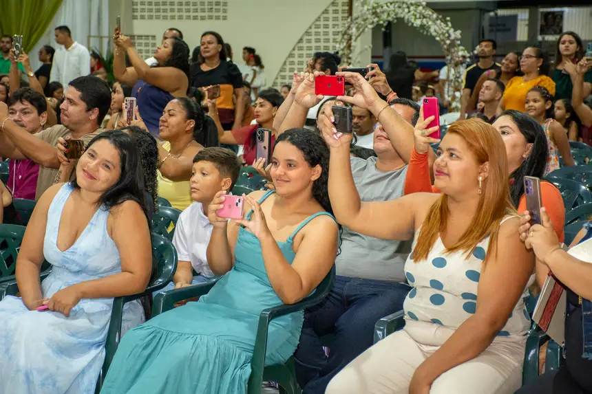  <div class='credito_fotos'>Foto: Karla Reis &nbsp;&nbsp;|&nbsp;&nbsp; <a href='/midias/2025/originais/20251219103347-GF00009241-F00108142.webp' download><i class='fa-solid fa-download'></i> Download</a></div>