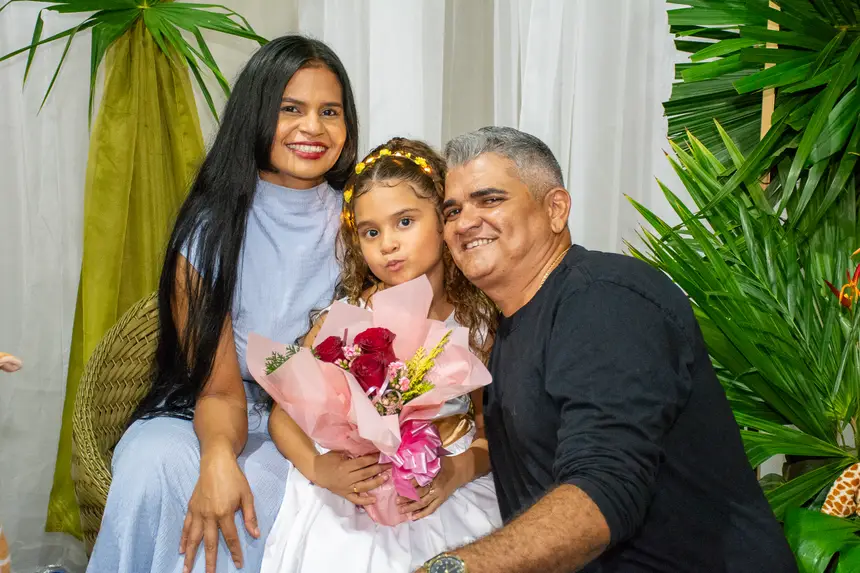  <div class='credito_fotos'>Foto: Karla Reis &nbsp;&nbsp;|&nbsp;&nbsp; <a href='/midias/2025/originais/20251219103408-GF00009241-F00108157.webp' download><i class='fa-solid fa-download'></i> Download</a></div>