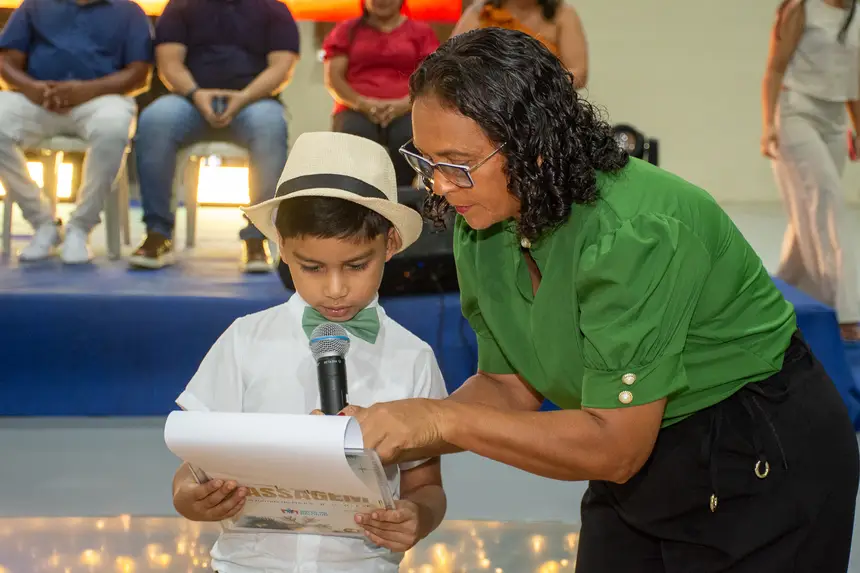  <div class='credito_fotos'>Foto: Karla Reis &nbsp;&nbsp;|&nbsp;&nbsp; <a href='/midias/2025/originais/20251219104037-GF00009242-F00108212.webp' download><i class='fa-solid fa-download'></i> Download</a></div>