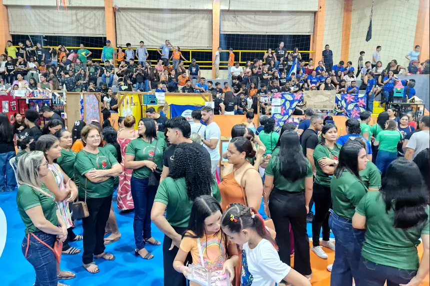  <div class='credito_fotos'>Foto: Márcio Souza &nbsp;&nbsp;|&nbsp;&nbsp; <a href='/midias/2025/originais/20251223124731-GF00009249-F00108539.webp' download><i class='fa-solid fa-download'></i> Download</a></div>