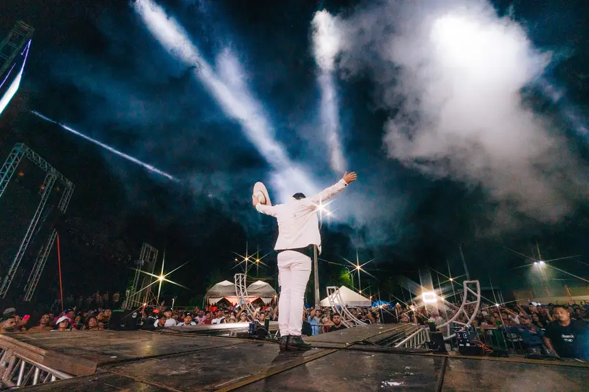  <div class='credito_fotos'>Foto: Heloam Sousa &nbsp;&nbsp;|&nbsp;&nbsp; <a href='/midias/2025/originais/20251229025713-GF00009253-F00108709.webp' download><i class='fa-solid fa-download'></i> Download</a></div>