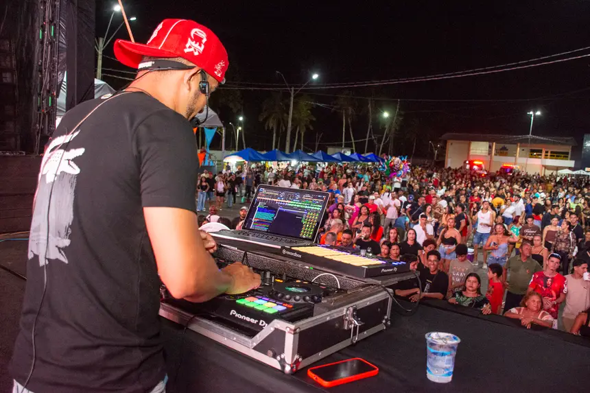  <div class='credito_fotos'>Foto: Karla Reis &nbsp;&nbsp;|&nbsp;&nbsp; <a href='/midias/2025/originais/20251230085657-GF00009257-F00108825.webp' download><i class='fa-solid fa-download'></i> Download</a></div>