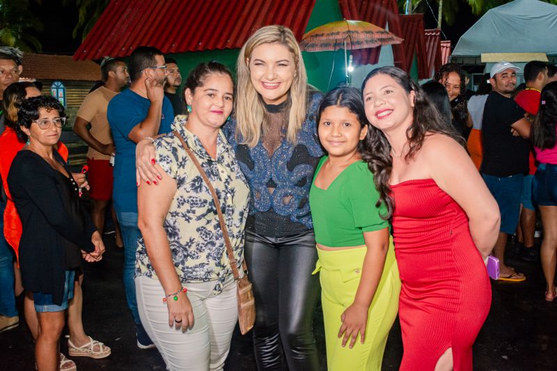  <div class='credito_fotos'>Foto: Karla Reis &nbsp;&nbsp;|&nbsp;&nbsp; <a href='/midias/2025/originais/8034_52fbc143-3d83-85e8-eb40-d972bf3a4139.jpg' download><i class='fa-solid fa-download'></i> Download</a></div>