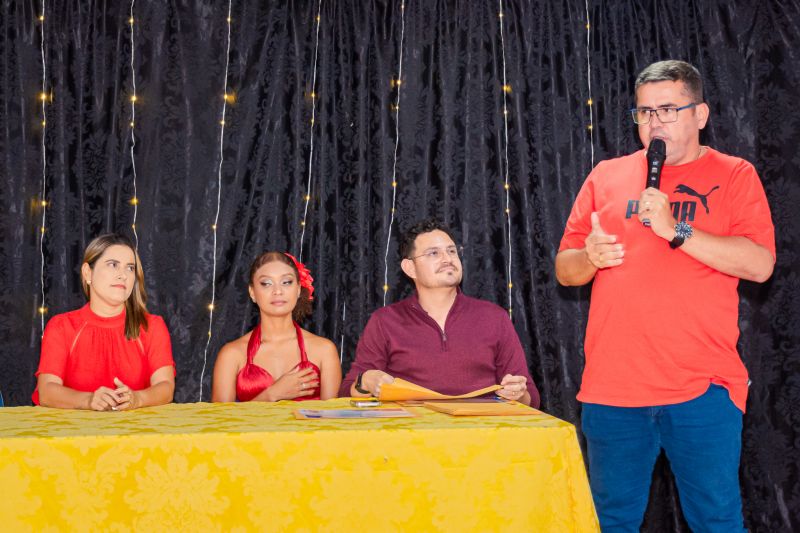  <div class='credito_fotos'>Foto: Karla Reis &nbsp;&nbsp;|&nbsp;&nbsp; <a href='/midias/2025/originais/8036_1bf4bcb3-8035-46a8-d8d4-792e9ac684b2.jpg' download><i class='fa-solid fa-download'></i> Download</a></div>