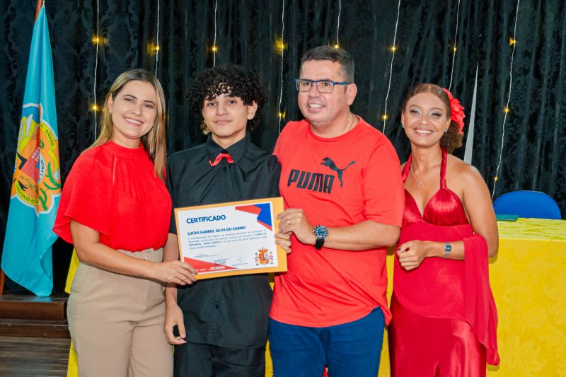  <div class='credito_fotos'>Foto: Karla Reis &nbsp;&nbsp;|&nbsp;&nbsp; <a href='/midias/2025/originais/8036_68cb1426-1168-72d7-5194-675ed277317a.jpg' download><i class='fa-solid fa-download'></i> Download</a></div>