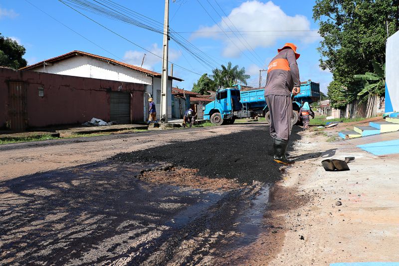 Recuperação asfáltica Perimetral Sul <div class='credito_fotos'>Foto: Márcio Souza &nbsp;&nbsp;|&nbsp;&nbsp; <a href='/midias/2025/originais/8046_d27a6440-68ea-393e-a3b5-1e86aeb21bdd.jpg' download><i class='fa-solid fa-download'></i> Download</a></div>