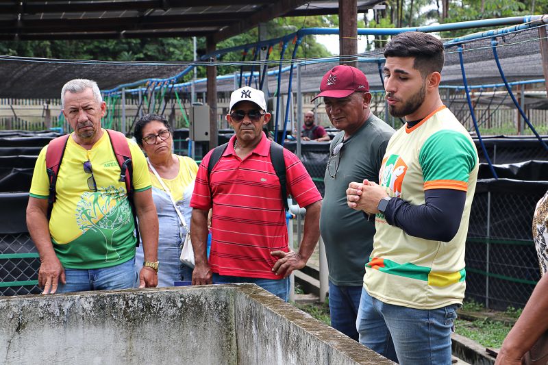 ENCERRAMENTO DO SEMINÁRIO DE PLANEJAMENTO SEMAGRI - VISITA A PROPRIEDADE SO SR LUIZ <div class='credito_fotos'>Foto: Márcio Souza &nbsp;&nbsp;|&nbsp;&nbsp; <a href='/midias/2025/originais/8050_3f37ac0c-e94e-6544-1d64-6ebc9988d752.jpg' download><i class='fa-solid fa-download'></i> Download</a></div>