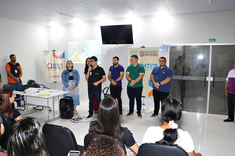 Workshop Para Jovens Aprendiz <div class='credito_fotos'>Foto: Márcio Souza &nbsp;&nbsp;|&nbsp;&nbsp; <a href='/midias/2025/originais/8054_3df2dc4d-716b-2fd3-7b78-8cf3d302ca83.jpg' download><i class='fa-solid fa-download'></i> Download</a></div>