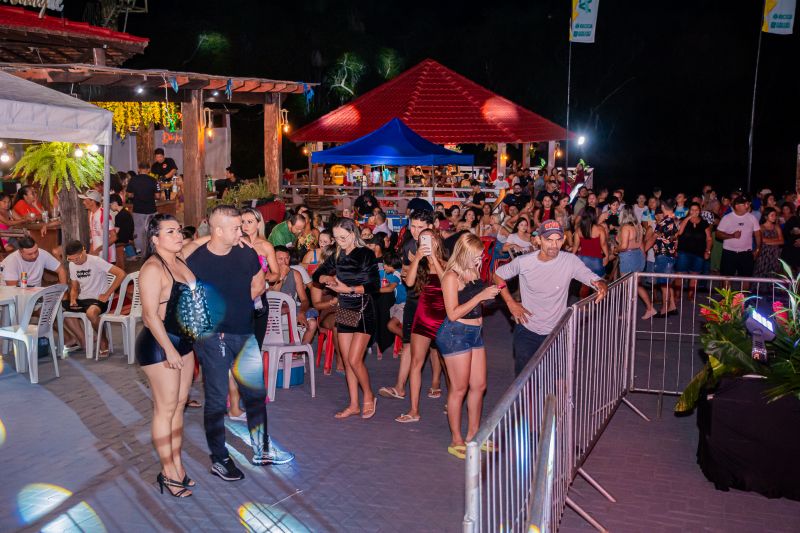  <div class='credito_fotos'>Foto: Karla Reis &nbsp;&nbsp;|&nbsp;&nbsp; <a href='/midias/2025/originais/9139_39d66c19-f205-230d-aba4-c0c969292f40.jpg' download><i class='fa-solid fa-download'></i> Download</a></div>