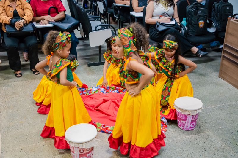  <div class='credito_fotos'>Foto: Karla Reis &nbsp;&nbsp;|&nbsp;&nbsp; <a href='/midias/2025/originais/9147_360da00b-810d-0174-cbec-e0bb2e23c379.jpg' download><i class='fa-solid fa-download'></i> Download</a></div>