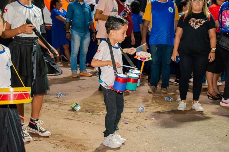  <div class='credito_fotos'>Foto: Karla Reis &nbsp;&nbsp;|&nbsp;&nbsp; <a href='/midias/2025/originais/9163_7b777d99-79ec-79ad-6721-e28a6261d7db.jpg' download><i class='fa-solid fa-download'></i> Download</a></div>