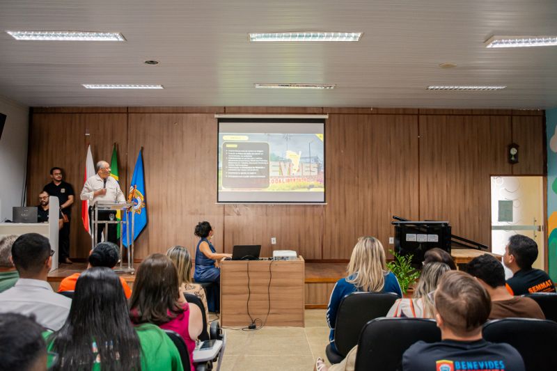  <div class='credito_fotos'>Foto: Karla Reis &nbsp;&nbsp;|&nbsp;&nbsp; <a href='/midias/2025/originais/9192_c8f2eb33-c0d4-71a7-9c1a-54a88a8f44f4.jpg' download><i class='fa-solid fa-download'></i> Download</a></div>