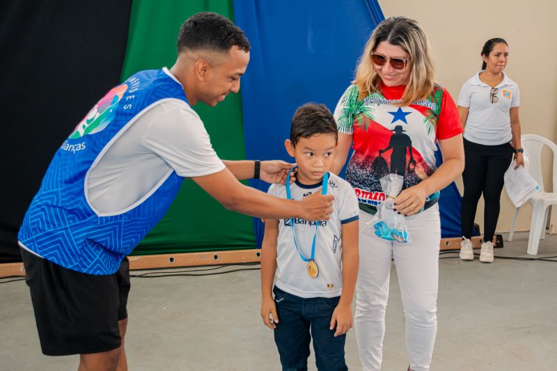  <div class='credito_fotos'>Foto: Karla Reis &nbsp;&nbsp;|&nbsp;&nbsp; <a href='/midias/2025/originais/9193_5e2cf6a0-ce4e-6262-afb8-2dc87a00aba4.jpg' download><i class='fa-solid fa-download'></i> Download</a></div>