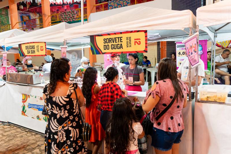 Sassaricando 2025 segue arrastando multidões na segunda noite do maior São João do Pará