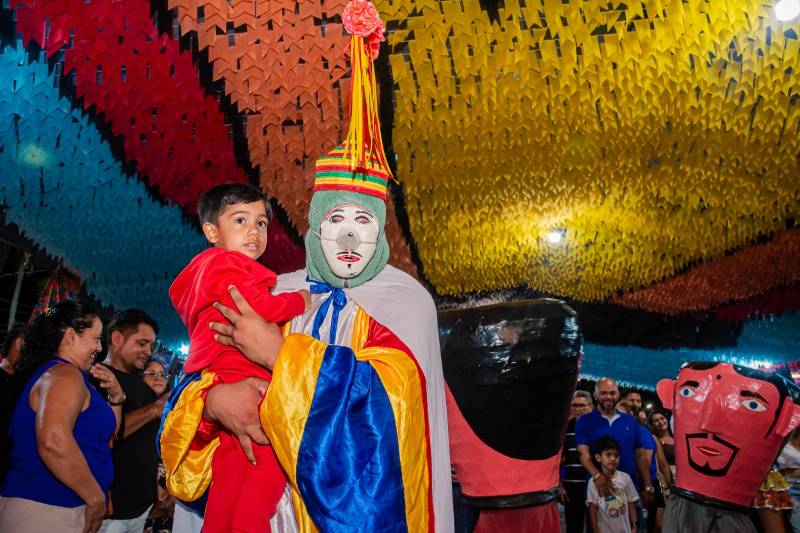 Sassaricando segue animando Benevides em seu terceiro dia de festejo