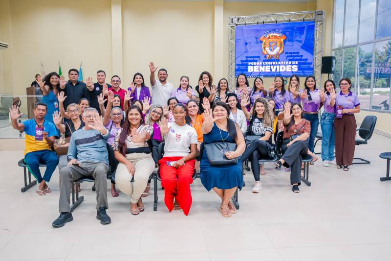 A união faz a força! Executivo, Legislativo, Judiciário, Defensoria e sociedade civil de Benevides juntos na abertura da programação do Agosto Lilás.