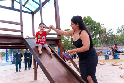 notícia: ​Prefeitura de Benevides entrega Praça Revitalizada e Reconstruída no Patrimônio em Murinin 