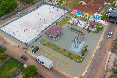 notícia: Prefeitura de Benevides inaugura Praça do Moacir Gerúndio no Murinin como presente de Natal à população