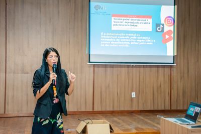 galeria: PALESTRA SOBRE O USO DE TELAS