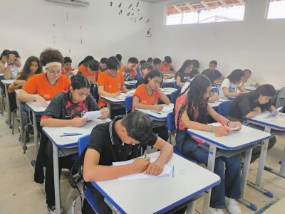 notícia: Teste de Monitoramento da Aprendizagem – TMA é aplicado aos alunos do 5º e 9º anos da Rede Municipal de Ensino 