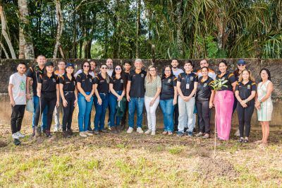 notícia: Benevides avança no plano de arborização com plantio de 160 mudas na Av. João Fanjas