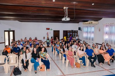 notícia: Fórum Perinatal em Benevides analisa cobertura vacinal e acompanhamento da saúde de  mamães e bebês