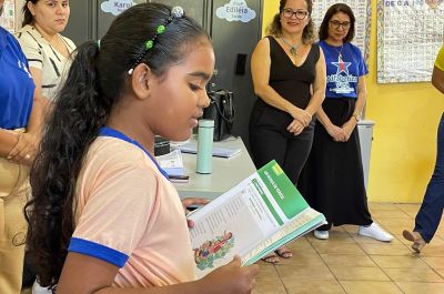 notícia: Escolas municipais, EMEF Santa Maria Bertilla e EMEIF Mara Begot, são certificadas em reconhecimento pelas boas práticas pelo Alfabetiza Pará 