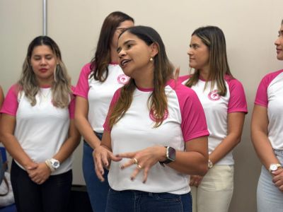 notícia: Projeto "Papo de Moça" acolhe jovens de Benevides na Usina da Paz