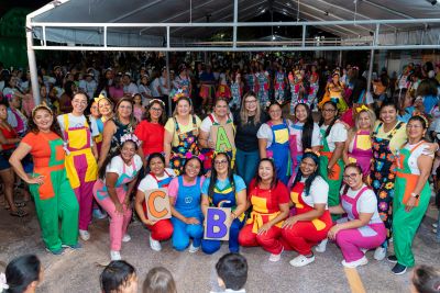 notícia: Prefeitura mobiliza adultos em Passeio Ciclístico e promove Grande Festa da sustentabilidade na praça para as crianças