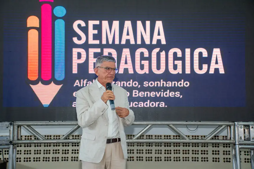 A alfabetização até os 7 anos é o passaporte para um futuro com mais oportunidades.