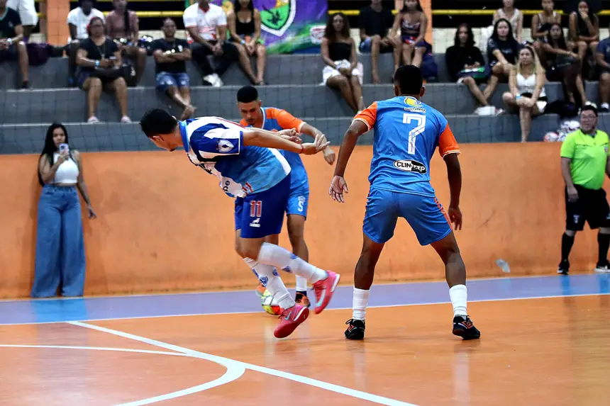  <div class='credito_fotos'>Foto: Márcio Souza &nbsp;&nbsp;|&nbsp;&nbsp; <a href='/midias/2026/originais/20260418094919-GF00009377-F00114596.webp' download><i class='fa-solid fa-download'></i> Download</a></div>