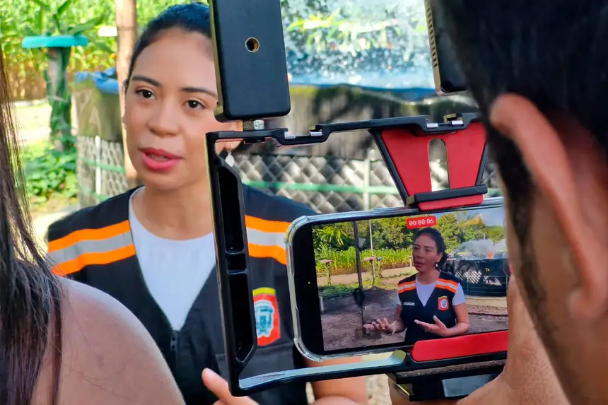 Bastidores da reportagem especial da TV Record - Record News sobre o potencial turístico e econômico de Benevides gravada no último dia 14 de Julho em diversos pontos do município.

O especial irá ao ar (em breve) na TV Record Belém e na Record News <div class='credito_fotos'>Foto: Márcio Souza &nbsp;&nbsp;|&nbsp;&nbsp; <a href='/midias/2026/originais/20260714133919-GF00009476-F00119751.webp' download><i class='fa-solid fa-download'></i> Download</a></div>
