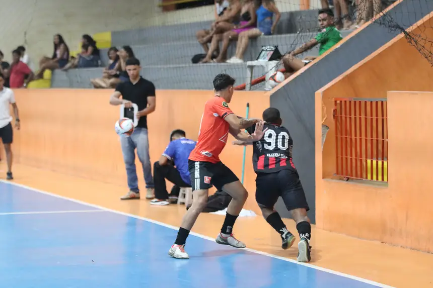  <div class='credito_fotos'>Foto: Márcio Souza &nbsp;&nbsp;|&nbsp;&nbsp; <a href='/midias/2026/originais/20260807234354-GF00009495-F00120590.webp' download><i class='fa-solid fa-download'></i> Download</a></div>