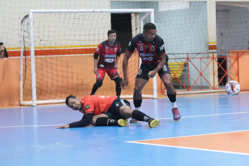  <div class='credito_fotos'>Foto: Márcio Souza &nbsp;&nbsp;|&nbsp;&nbsp; <a href='/midias/2026/originais/20260807234412-GF00009495-F00120593.webp' download><i class='fa-solid fa-download'></i> Download</a></div>